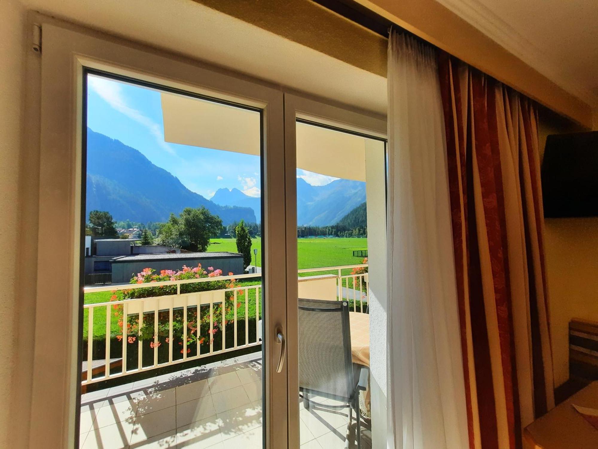 Ferienwohnung Haus Tanja Längenfeld Exterior foto